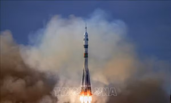 Tàu vũ trụ Soyuz của Nga từ ISS trở về Trái Đất an toàn