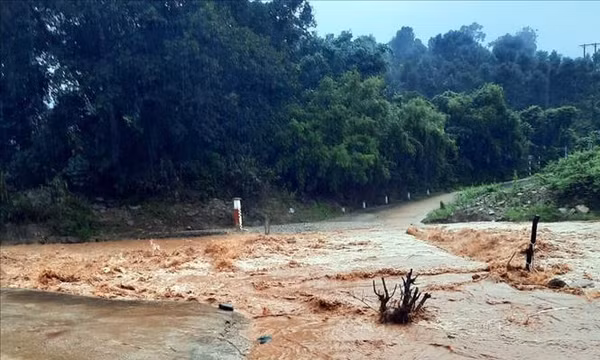 Tuyên Quang cảnh báo nguy cơ lũ quét, sạt lở đất tại 66 xã, phường