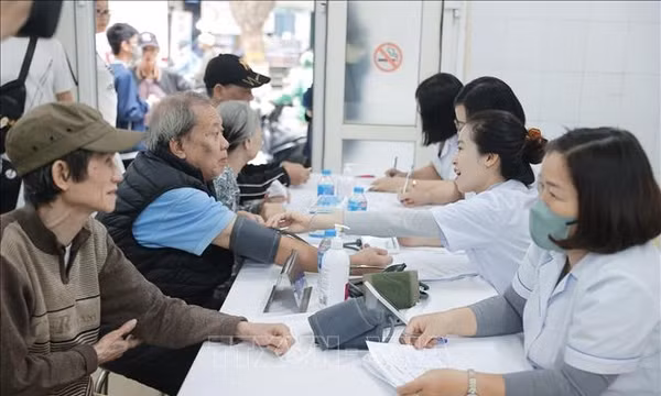 Chuyển đổi số trong y tế Hà Nội: Cách mạng chăm sóc sức khỏe hiện đại
