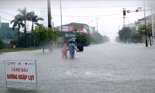 Mưa lớn diện rộng, nhiều sông từ Hà Tĩnh đến Huế có khả năng xuất hiện lũ