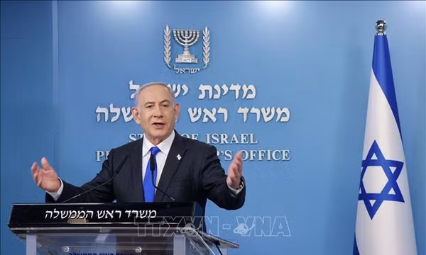Thủ tướng Israel Benjamin Netanyahu phát biểu họp báo tại Jerusalem. Ảnh: THX/TTXVN