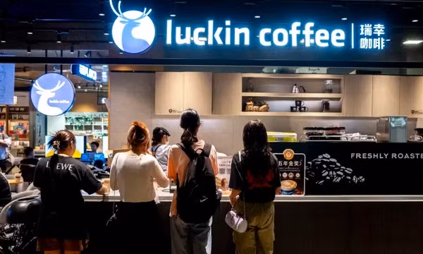 'Kỳ lân' Luckin Coffee vượt mặt Starbuck trở thành chuỗi cà phê lớn nhất Trung Quốc