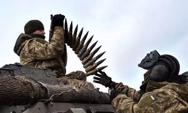 Politico: Thụy Sĩ đang tìm cách 'lách' luật trung lập để tái xuất vũ khí sang Ukraine