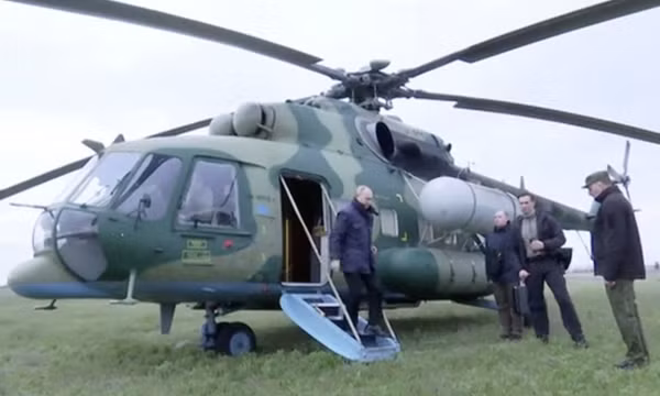 Tổng thống Putin tới Donbas, hé lộ vai trò quan trọng của Lực lượng Đổ bộ đường không