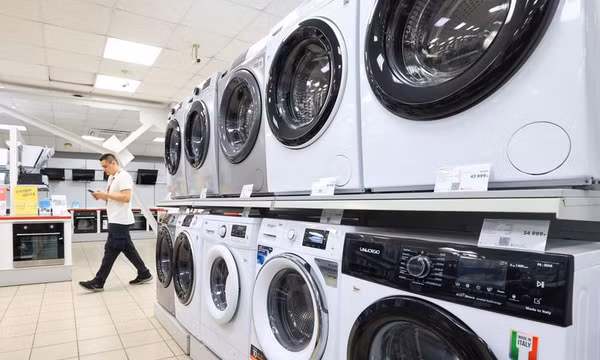 Hàng hóa phương Tây vẫn chảy vào Nga bằng cách nào bất chấp lệnh trừng phạt?
