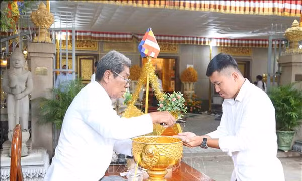 Campuchia đón mùa đoàn tụ và tưởng nhớ tổ tiên Pchum Ben