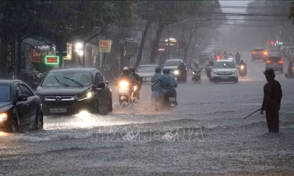 Từ chiều tối 21/9, Trung Bộ có nơi mưa trên 300mm