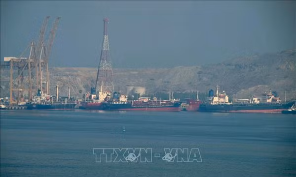 Xung đột Mỹ-Israel với Iran đang viết lại học thuyết an ninh năng lượng như thế nào