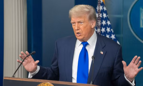 Tổng thống Mỹ Donald Trump trong cuộc họp báo tại Washington, D.C. Ảnh: THX/TTXVN