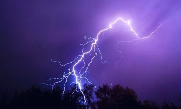 Quảng Trị: Sét đánh khiến một ngư dân tử vong 
