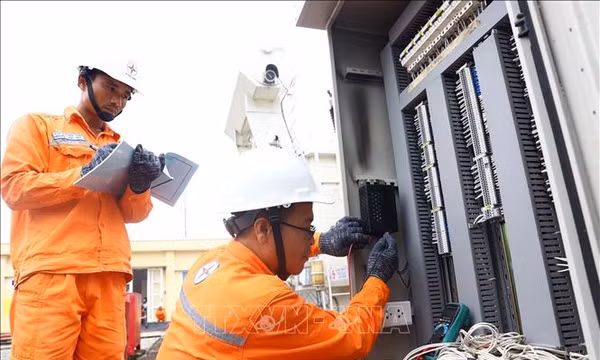 Đề xuất chuyển EVN về Bộ Công Thương