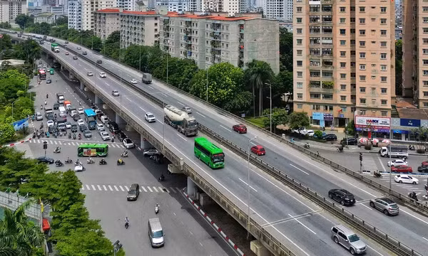 Hà Nội phản hồi kiến nghị bỏ làn dừng khẩn cấp trên đường Vành đai 3 trên cao