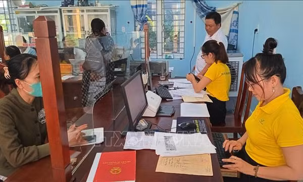 Chính quyền địa phương hai cấp: 'Mã số' kiến nghị cử tri để giám sát kết quả xử lý