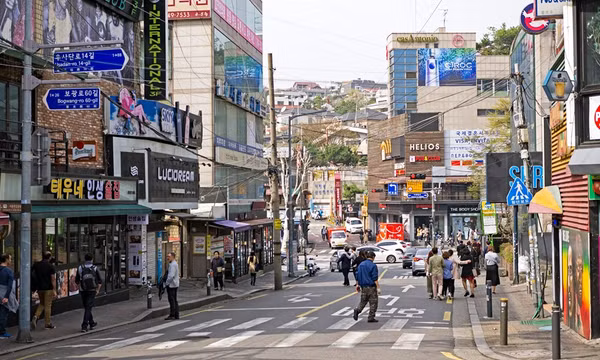 Khu phố Itaewon (thuộc quận Yongsan, trung tâm Seoul). Ảnh Yonhap