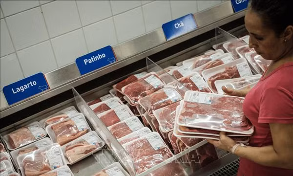 Trung Quốc áp thuế bổ sung 55% đối với thịt bò Brazil