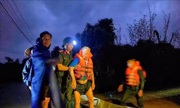 Lực lượng Công an chủ động ứng phó mưa lũ