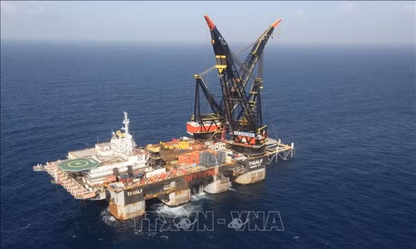 Giàn khoan mỏ khí đốt Leviathan ở ngoài khơi thành phố Haifa, Israel, ngày 31/1/2019. Ảnh (tư liệu): AFP/TTXVN (Không được phép sử dụng, chia sẻ bởi bên thứ ba)