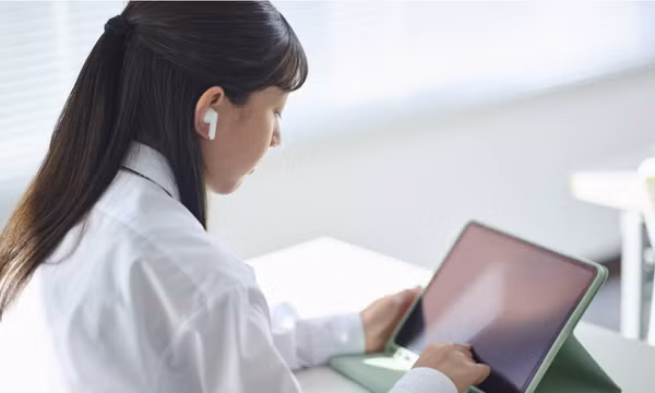 Từ sách giáo khoa điện tử Nhật Bản nhìn về chuyển đổi số giáo dục Việt Nam