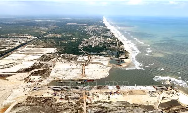 Đưa '6 rõ' vào cuộc đua tăng trưởng hai con số