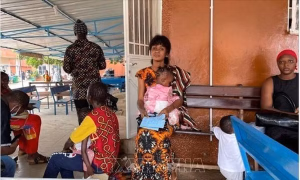 CHDC Congo công bố kết luận bệnh lạ X là một dạng sốt rét nặng