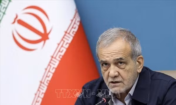 Tổng thống Iran Masoud Pezeshkian. Ảnh: IRNA/TTXVN