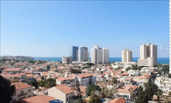 Israel từ chối cho phép 2 nghị sĩ Anh nhập cảnh