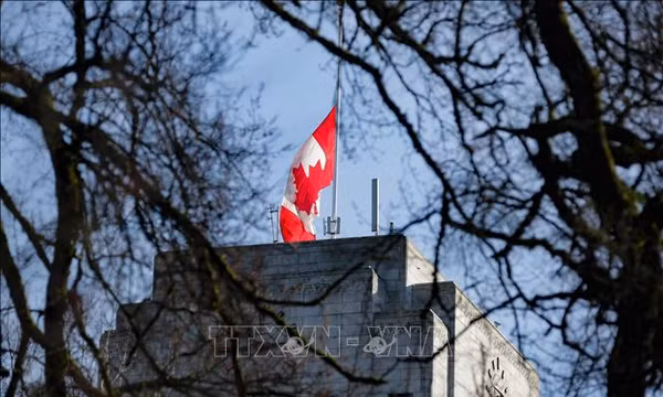 Vụ xả súng ở Canada: Treo cờ rủ tưởng niệm các nạn nhân xấu số
