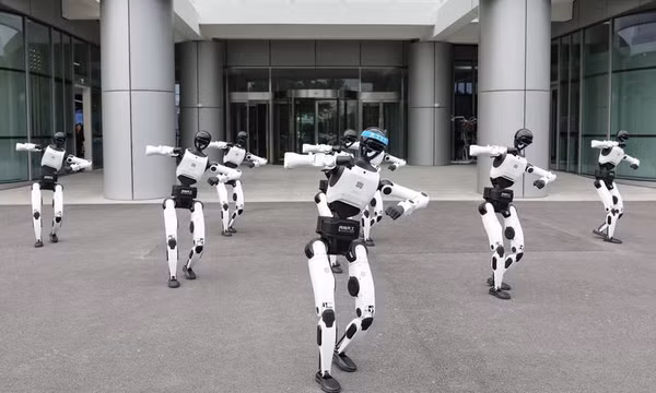 Robot hình người và bài toán đưa công nghệ ra thị trường