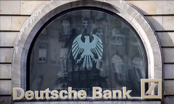 Bất ngờ rơi vào khủng hoảng dù lãi 10 quý liên tiếp, Deutsche Bank sẽ trở thành 'Credit Suisse 2.0'?