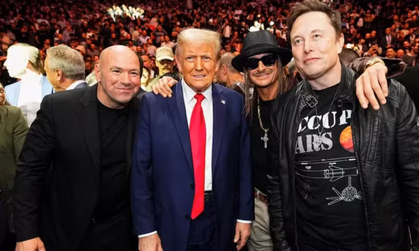 Ông Trump xem đấu võ cùng tỷ phú Elon Musk