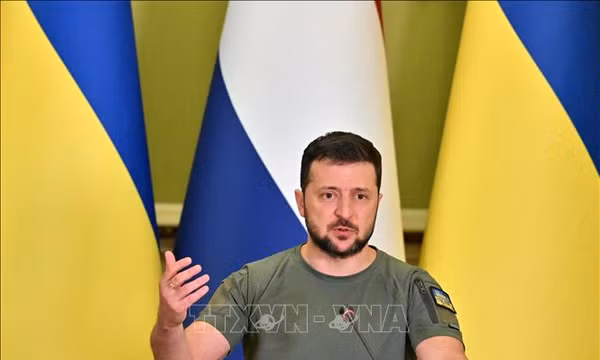 Tổng thống Ukraine đẩy mạnh chống tham nhũng trong Bộ Quốc phòng