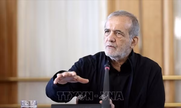 Tổng thống Iran Masoud Pezeshkian. Ảnh: IRNA/TTXVN