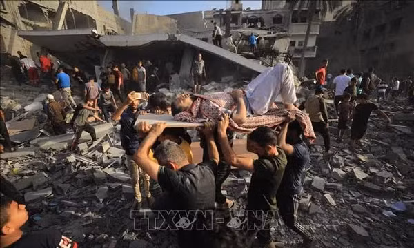 Xung đột Israel-Hamas: 32 người cùng gia đình ở Gaza thiệt mạng; tìm thấy xác 2 con tin
