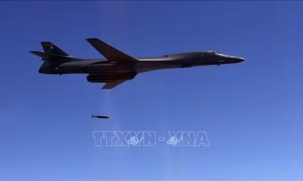 Máy bay B-1 của Không lực Mỹ tham gia cuộc tập trận ở tỉnh Gangwon, Hàn Quốc năm 2017. Ảnh: AFP/TTXVN (Không được phép chia sẻ, khai thác bởi bên thứ ba