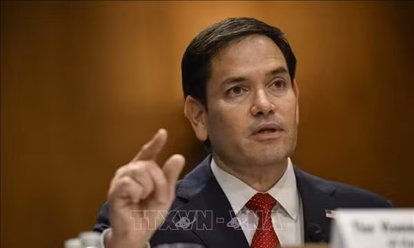Ngoại trưởng Mỹ tiết lộ lý do Tổng thống Trump đình chỉ loạt lệnh trừng phạt Nga