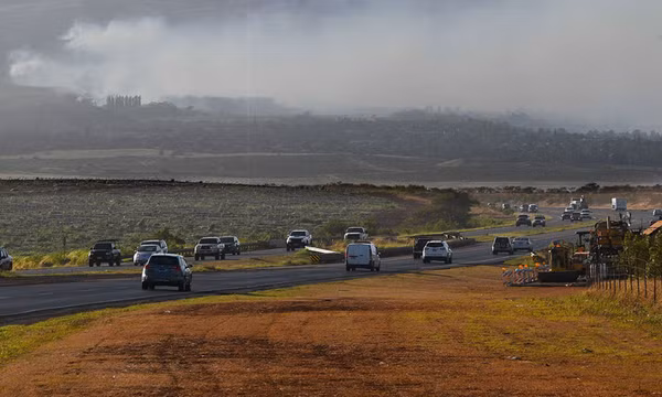 Hạt Maui, Hawaii khởi kiện về vụ hỏa hoạn tàn phá thị trấn Lahaina