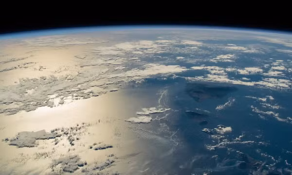 Hình ảnh Thái Bình Dương nhìn từ Trạm Vũ trụ Quốc tế đang bay trên quỹ đạo. Ảnh: NASA