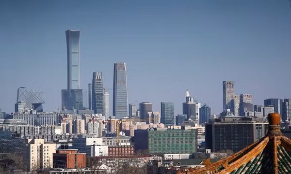 Các tòa nhà chọc trời tại Khu Thương mại Trung tâm (CBD) ở Bắc Kinh, thủ đô của Trung Quốc. Ảnh: Tân Hoa Xã