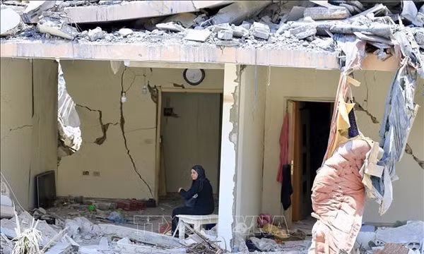 Chiến tranh Israel - Hamas có thể đánh sập kinh tế Liban