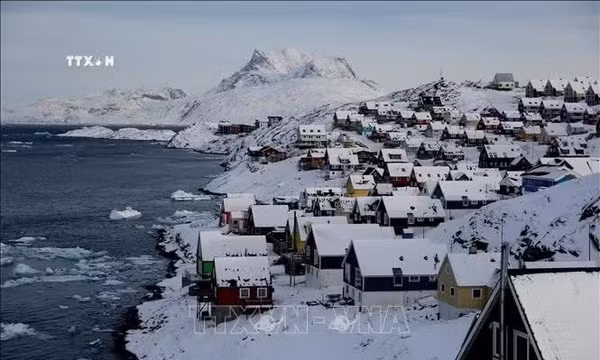 Quang cảnh thành phố Nuuk, Greenland, vùng lãnh thổ tự trị thuộc Đan Mạch. Ảnh: THX/TTXVN