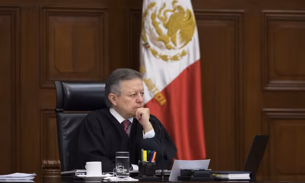 Chánh án Tòa áo Tối cao Mexico từ chức