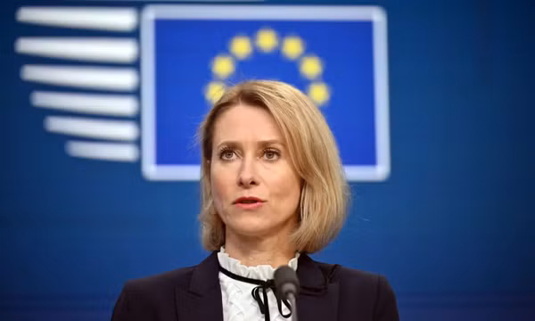 Đại diện cấp cao phụ trách an ninh và chính sách đối ngoại Liên minh châu Âu (EU) Kaja Kallas phát biểu tại cuộc họp báo ở Brussels, Bỉ. Ảnh: AA/TTXVN
