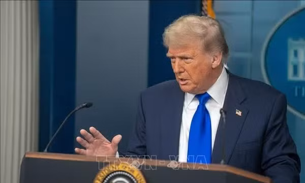 Tổng thống Trump để ngỏ khả năng Mỹ kiểm soát dầu Iran