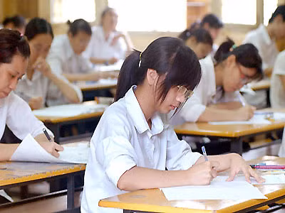 Học chính 'buộc' học sinh... học thêm? ảnh 1