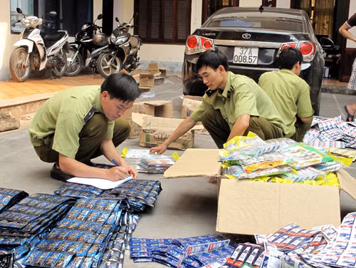 Phối hợp chặt để chống buôn lậu và gian lận thương mại ảnh 1