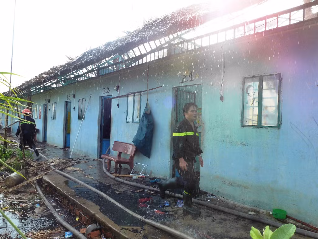 Hỏa hoạn thiêu rụi 11 phòng trọ ảnh 2