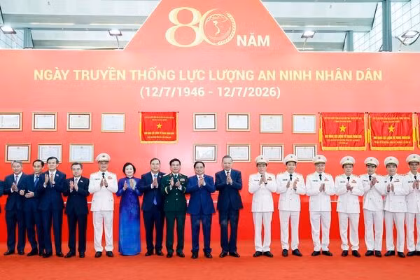 Thời sự 24h qua ảnh sáng 11/7