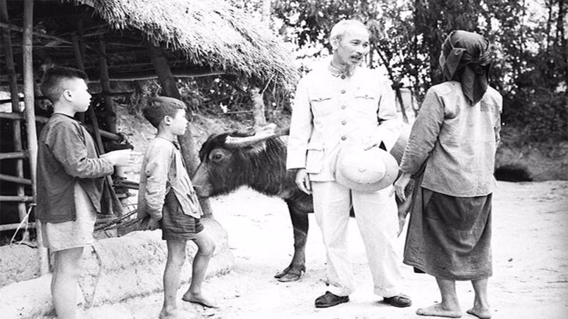 Học Bác mỗi ngày: Đảng ta đặc biệt quan tâm chăm lo đời sống nhân dân