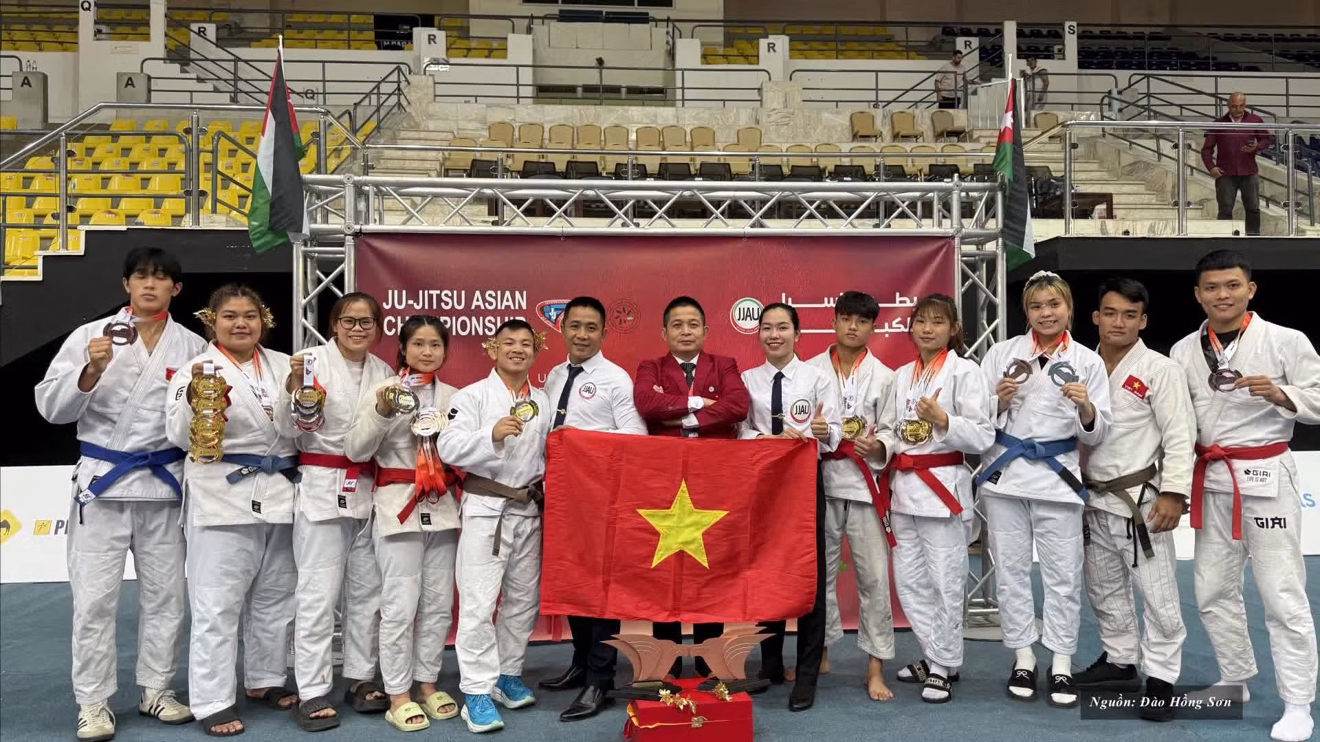 Đội tuyển Jujitsu Việt Nam giành 11 huy chương vàng tại giải vô địch châu Á 2025