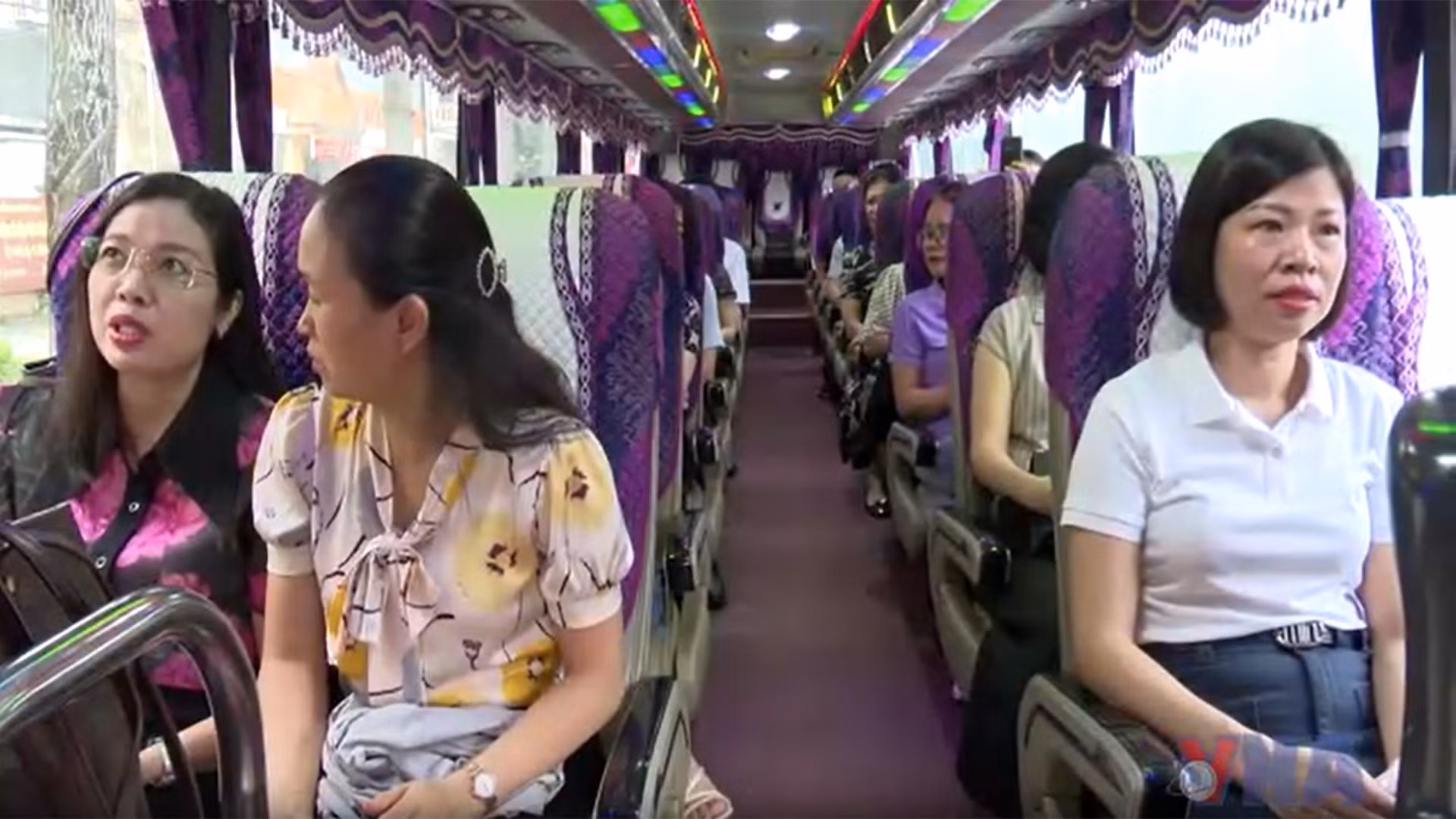 Cán bộ nỗ lực vượt khó khăn sau sáp nhập